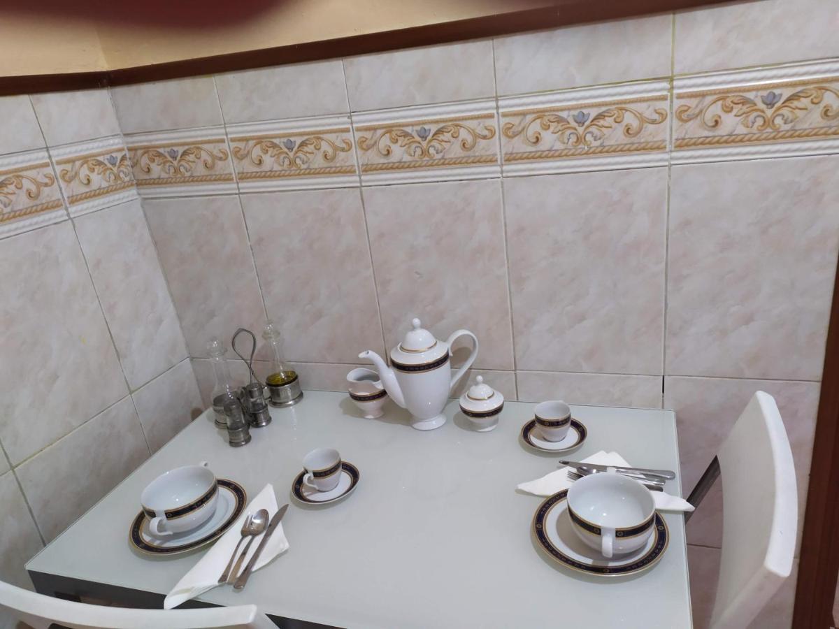 Habitacion Maravillosa En Apartamento Compartido Madrid Centro ภายนอก รูปภาพ